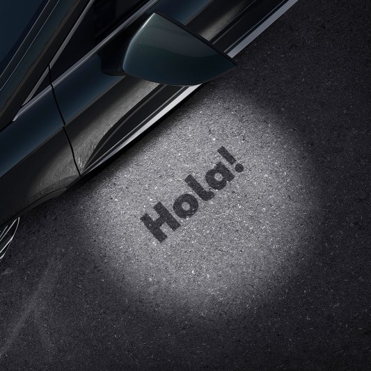 SEAT Ateca SUV detailed view of hola-hola light