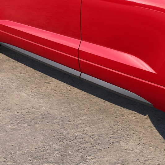 SEAT Ateca FR SUV detailed view of side moulding